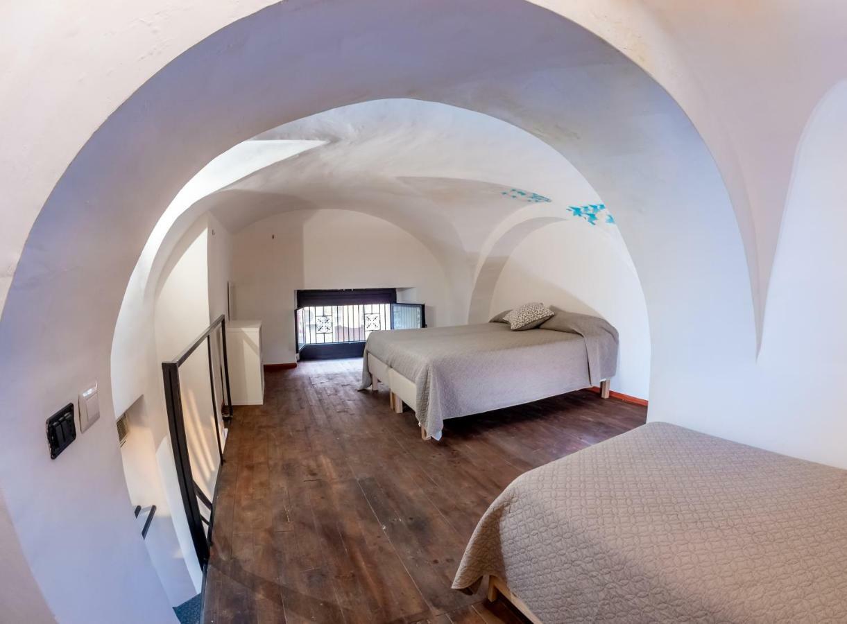 קטאניה Sikulahouse - Apartment In The City Center מראה חיצוני תמונה